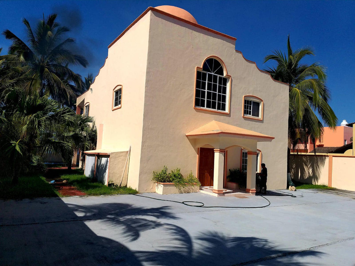 Residencia frente a la Playa en Cuyutlán