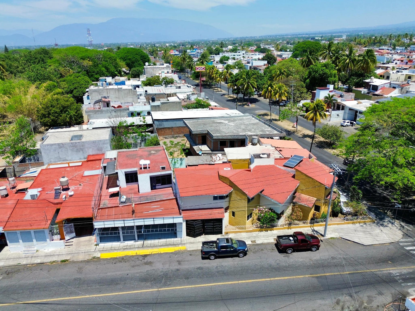 Locales Comerciales y Casa Habitación